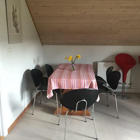 Erjo Oda ve Kahvaltı Holsted